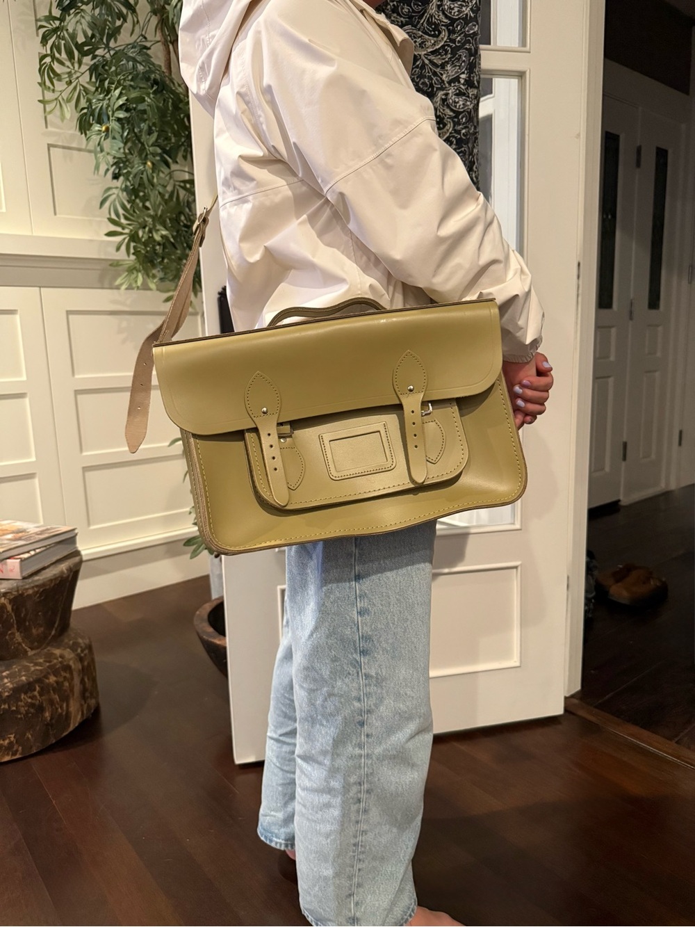 NEW Womens The Cambridge Satchel Co. Olive Green Messenger Satchel